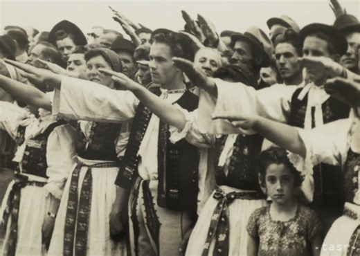 GALÉRIA Druhá svetová vojna na Slovensku. Takto vyzerali naše mestá, móda či reklama v čase nemeckej nadvlády
