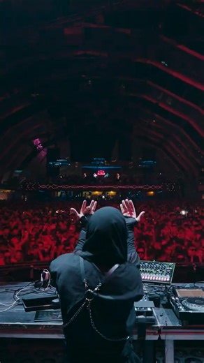 5K views · 151 reactions | Techno vibe from @codebyfabrik  #hardtechno #hardtechnolovers #_techno_community_ #techno #technomood #technovibe #technofestival #technolove #technomusic #technolover #technolovers #technodj #technolife #technoboy #technogirl #viral #trending | Techno Community | Facebook