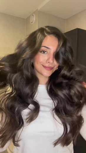 How to Create Big Waves in Hair: Curling Iron Tutorial