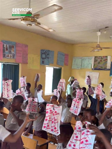 Outreach moments 🎥 Teaching honesty, integrity & accountability. Building a better future from the classroom ✨📚 #outreach #nysc #servicom #nyscnigeria #goviral