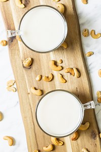 Cashew Milk Recipe (10 Mins)