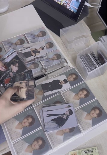 なんで毎回こんなにトレカ整理溜まってるんだろうと思いました？私は思いました🙂🙂笑#JO1 #jam #トレカ整理 #グッズ整理