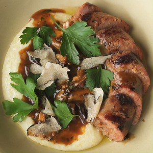 At Fort Oak Restaurant - the hearth grill is the heart of the kitchen and their menu. 🔥 Chef Brad Wise explains why he loves cooking with the hearth while he prepares veal sausage from Veal Made Easy using the Thomas Keller Signature Collection from Cangshan Cutlery Company 🔪🔪⁠⠀ ⁠⠀ Wood-Grilled Veal Leg Sausage / Creamy Asiago Polenta / Mushroom Ragu / Summer Truffles / Parsley ⁠⠀ ⁠⠀ 📽️: Swells Creative⁠⠀ #sponsored by Cangshan Cutlery Company⁠ and Veal Made Easy ⁠⠀⁠⠀⁠⠀ #chefsroll #rollwithu
