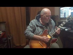 Yamaha SA2200 vs ES335