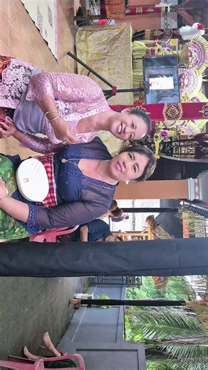 Ni Made Sariati (@nimadesariati)’s videos with suara asli - Ni Made Sariati