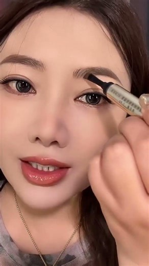 eyeliner makeup tutorial for beginners/Best Makeup Transformations