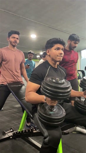 Do u need wrist strap and wraps | #shorts #gym #workout