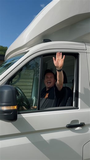 Terugblik op 2025 ✨ Wat een jaar! Met trots kijken we terug op alle mooie samenwerkingen, inspirerende projecten en bestellingen. Elke stap brengt ons dichter bij onze missie: in elk huis een meubel van HUUS. 🧡 Fijne jaarwisseling #huus #interieurinspiratie #wooninspiratie #fijnejaarwisseling #recap2025 | HUUS