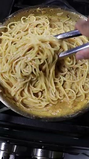 How to Make Breakfast Pasta