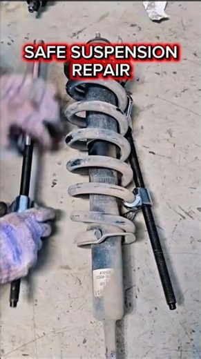 Spring Compressor Tool, Safely Removing and Installing Vehicle Suspension Springs.