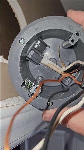 How to Install an Old Work Box 🛠️ #shorts #diy #electrical #howto #home #fix #oldhouse #tutorial