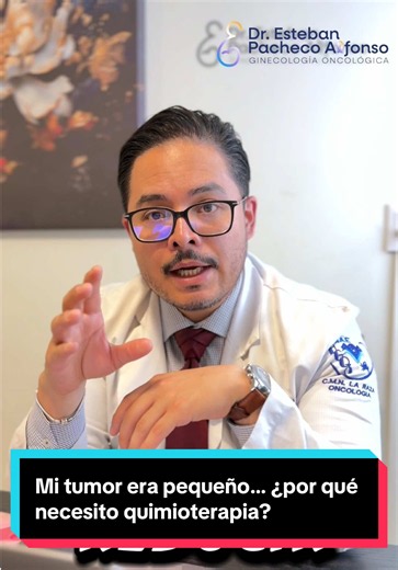 Respuesta a @Viri #🔬 ¿El tumor es pequeño? Entonces, ¿por qué hablar de quimioterapia? Muchas personas piensan que un tumor pequeño siempre significa un tratamiento más simple. Pero en cáncer de mama HER2 positivo, el tamaño del tumor es solo una parte de la historia. ━━━━━━━━━━━━━━ 📌 ¿Qué significa ser HER2 positivo? Estos tumores tienen una proteína llamada HER2 que favorece un crecimiento más rápido de las células cancerosas. Por eso, incluso cuando el tumor mide pocos milímetros, puede ten