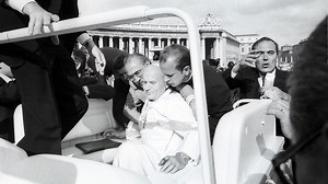 13 May 1981: A radio report of the unthinkable - Vatican News