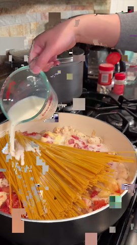 Creamy one pot chicken spaghetti made easy