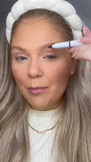 Easiest Brow Tutorial #makeup #kllystrackofficial #fblifestyle | Kelly Strack Fans