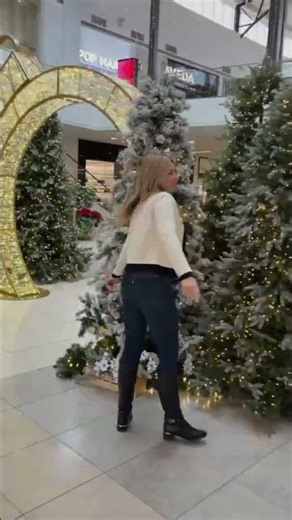 🎄Mariana wishes you happy holidays| Ukraine Women Dating | Ukrainian Brides of Slavic Girl