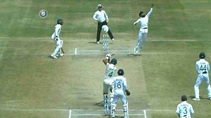 Jadeja's brilliant reflex catch