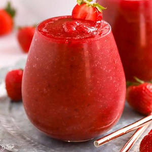 Frosé (easy frozen rosé slushies) - Celebrating Sweets