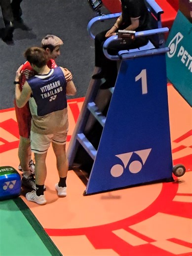 view won but at what cost 🥹🥹 gws shi yuqi! 🫶 and congrats view!!! #PMO2026 #PetronasMalaysiaOpen2026 #kunlavutvitidsarn #shiyuqi