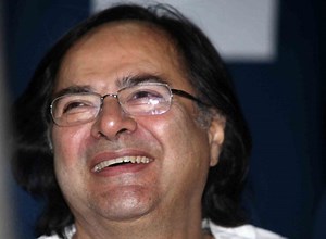 Farooq Shaikh Wiki, Age, Death, Wife, Children, Family, Biography & More - WikiBio