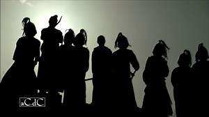 La puntata di “Storia del Mondo” di oggi, lunedì 13 aprile, in onda alle 15,30, parlerà dei secoli XVII e XVIII, in cui molti popoli del mondo si sono ribellati in nome della libertà di pensiero e dell'uguaglianza. Uomini straordinari sfidano l’oscurantismo e spingono l’intera Europa in una nuova era. Da Galileo Galilei, che con le sue teorie ed invenzioni ha rivoluzionato il metodo scientifico subendo un processo dalla Santa inquisizione, a Edward Jenner che in Inghilterra ha utilizzato la scie