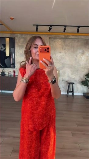 Sleeveless Orange Batik Pattern Loose Fit Two-Piece Set
