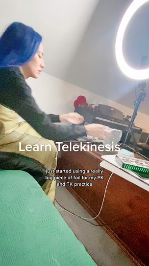 My aim is not precise; things nearby move instead of my little pinwheels so that’s why the big foil 🤣 I think it explains why aero is easy. Welcome to the PK Party #telekinesis #psychokinesis #aerokinesis #manifest #manifestation #manifesting #psychic
