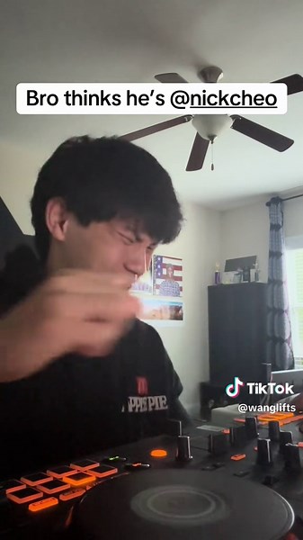 Eminem DJ Mix: Unforgettable Beats and Energy