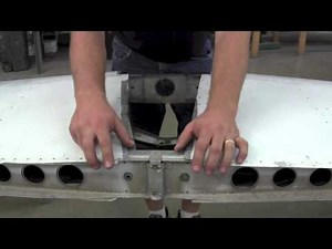 Inspection of Cessna 172 horizontal stabilizer spar