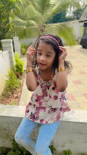 English #yutube #funny #entertainmentshorts #viraltrendingshorts #funnyshorts #viralfunnyshortsvideo