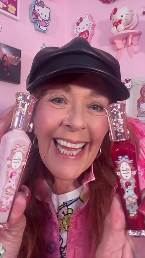 Hello kitty Girly Girls! The fabulous MamaG Favorite! @Flower Knows Makeup #flowerknowsmakeup #fy#for ##flowerknowsgirl #tiktokshopfind #liveyourfairytales #toktokmademebuyit #holidayideas #hellokittygirl #hellokittygirlsarethebest #hellokittygirls