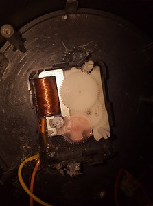 How to define the rotation of a mechanical clock?