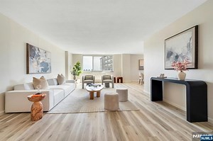 2150 Center Ave 10G #10G, Fort Lee, NJ 07024 - MLS 25026191 - Coldwell Banker