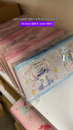 Let’s pack 📦stitch gift box 💝🎁for Talia 💗order 9847🔗in b-I-0#mystery #stitch #gift #kuromi #hellokitty #packingorders #packing #giftbox #labubu #melody #makeupbox | straycatboutique backup