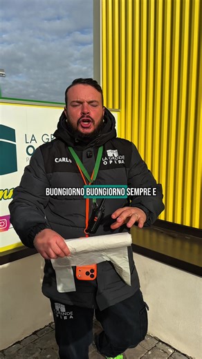 Una busta piena di merce a soli… GUARDA TUTTO IL VIDEO! 😉 Sempre e solo dalla GRANDE OPERA! 🤩 📍Via Astragata, Orta di Atella (CE)