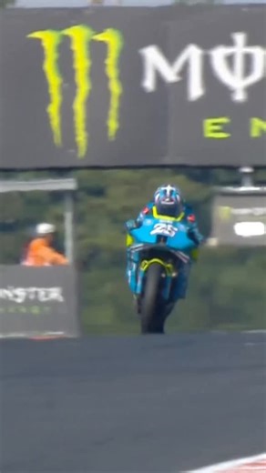 20K views · 14K reactions | Raul Fernandez made this look easy ‍ #MotoGP | #JapaneseGP | TNT Sports Bikes | Facebook