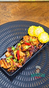 Enjoy the bold flavors of Chili Garlic Squid, a quick and delicious Filipino seafood dish featuring tender squid stir-fried in a spicy garlic sauce. Perfect for seafood lovers and a must-try with steamed rice! #ChiliGarlicSquid #FilipinoFood #SeafoodRecipe #SquidLover #SpicyFood #LutongBahay #HomeCookedMeals #AsianCuisine #FoodiePH #SarapPinoy | Yummy Kitchen
