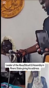 Newly Elected Abua/Odual LGA Councillors of Rivers State and the Leader of the Local Government Assembly taking their Oath of Office. The Young and vibrant youths were carefully selected and voted in to serve the local government Area. Truly the Youths are future leaders. And na able-bodied youths hold mic and camera for ham o🤣 God bless Nigeria 🇳🇬 | Tony Adams