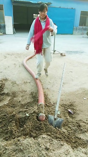 Outdoor Gardening: Using a Flexible Hose Effectively