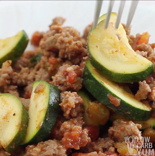3.6M views · 507 reactions | We love making this dish with the fresh zucchini from our garden. Get the FULL Recipe: https://lowcarbyum.com/mexican-zucchini-and-beef/ | Low Carb Yum | Facebook