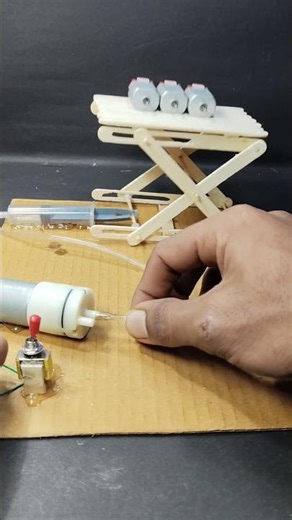 Simple Lifting Machine with Water Pump 💦 | Easy Project #shortsfeed #shorts