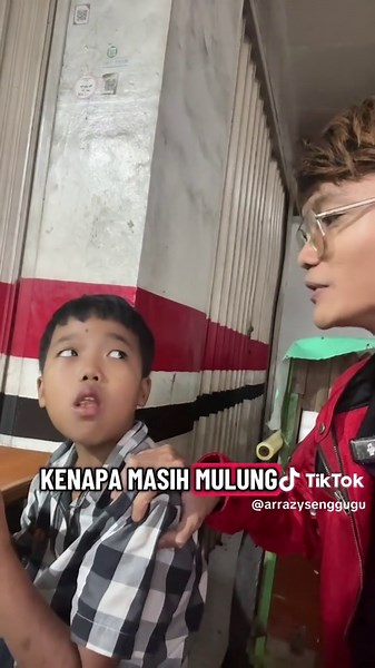 Kisah Anak Mulung: Sekolah dan Bermain Warnet