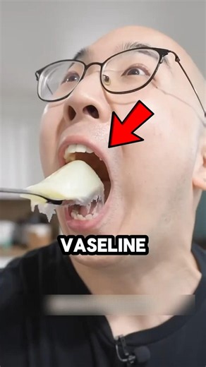 Vaseline Under the Microscope… This Looks INSANE!😱