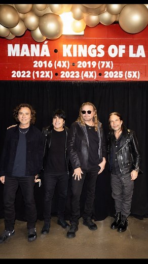 Nunca nos pudimos imaginar este momento. Estar en una de las ciudades más importantes del rock and roll, en escenarios que han visto a los gigantes del rock, a nuestros ídolos… los sueños sí se cumplen. Este triunfo no solo pertenece a nosotros; es de cada persona en el mundo que ha estado ahí, que ha comprado un boleto, que ha cantado con nosotros y que ha hecho espacio en su vida para nuestra música Gracias ❤️ Nos vemos el próximo fin de semana 📍Fresno - Nov 28 📍Los Angeles - Nov 29 📍San Jo