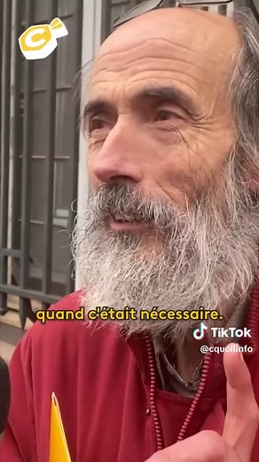 Pourquoi ce chauffeur de bus a été licencié alors qu'il rendait service aux collégiens ?