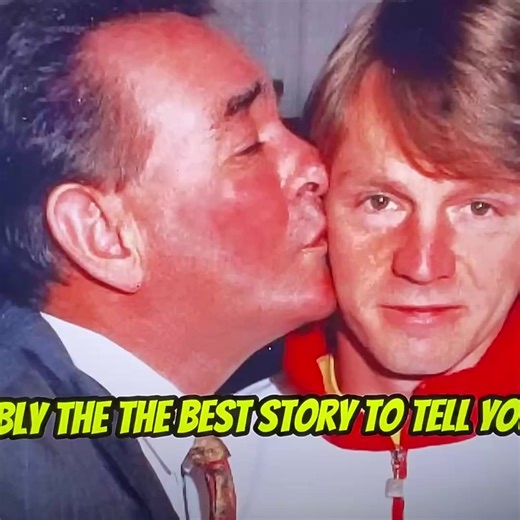 Stuart Pearce explains how Brian Clough didn’t think he was England material….. 🏴󠁧󠁢󠁥󠁮󠁧󠁿 🦁 #NFFC #BrianClough #England #ThreeLions #fblifestyle #Football | Forest Chat