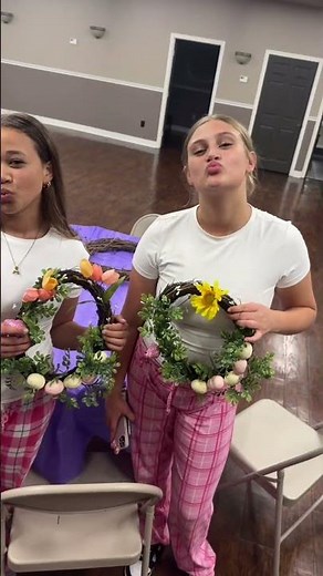 10 Seasonal Craft Night Ideas for You and Your Friends | DIY Party Crafts for Every Month!