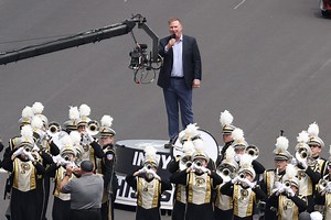 Behind the Bricks: Indy 500 pre-race production