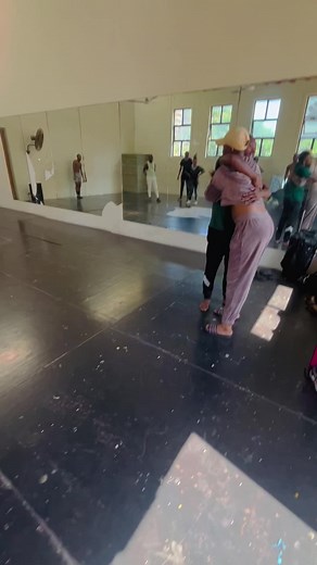 DurbanRoyal Dances Classes 🚨 Unleashing the groove with Durban Royal Dance Classes 🔥💥 Big shoutout to the electrifying @babes_wodumo for joining us at the Durban Royal dance class! 💃🕺 Our sessions just got even hotter! Thank you for bringing your vibes and showing support to our studio. Let’s keep the dance revolution alive! 🔥 Date:06 April 2024 Time:13:00-16:00 Venue:Musgrave Centre at the Gym Comany 1st Floor #DurbanRoyal #DanceWithTheBest #Zyaduma #GqomDurban #DurbanDanceClub