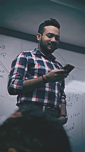 Most demanding Physics teacher @RCC #Akola@Nanded #Physics king 🤴 #Pankaj Tiwari sir....😊☺️ #pcmb